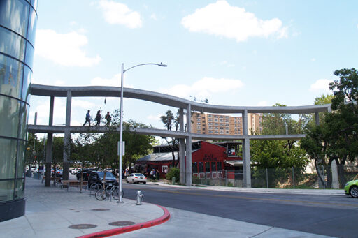 Cable mesh for bridge safety at Fairmont Pedestrian Bridge – Carl Stahl DecorCable