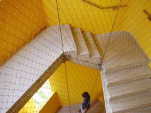 stainless-steel-cable-mesh-for-stair-safety-carl-stahl-decorcable