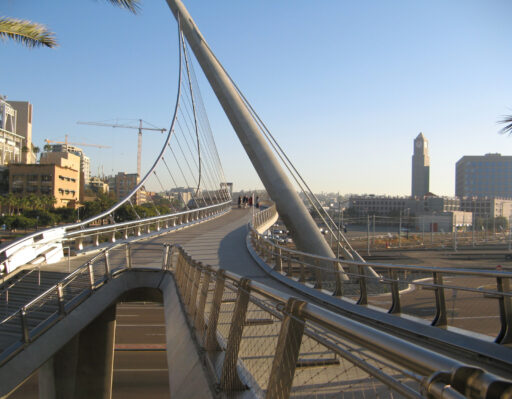 cable mesh railing infill at Harbor Drive Pedestrian Bridge