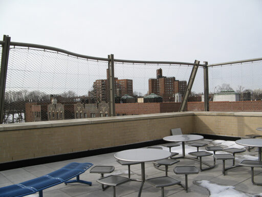The Shelia Mencher Van Courtlandt School - Rooftop Safety Railing - Carl Stahl DecorCable