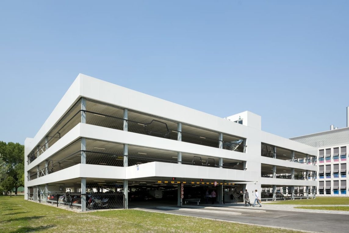 Carpark-TU-Delft-5-kabelnetten-CarlStahl