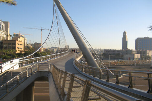 cable mesh railing infill at Harbor Drive Pedestrian Bridge