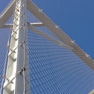 hekwerk-tussen-kabels