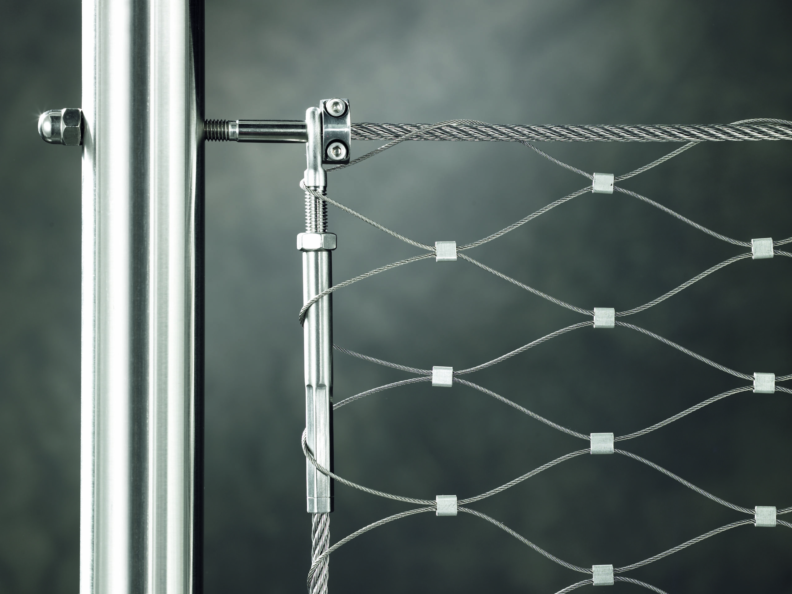 Cable mesh railing with border cable - Carl Stahl DecorCable