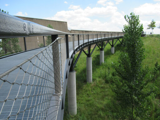 Gateway-Arch-National-Park-Cable-Mesh-Carl=Stahl-DecorCable