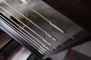 Karcan_balustrades rondom trappen met spankabels_Carl Stahl